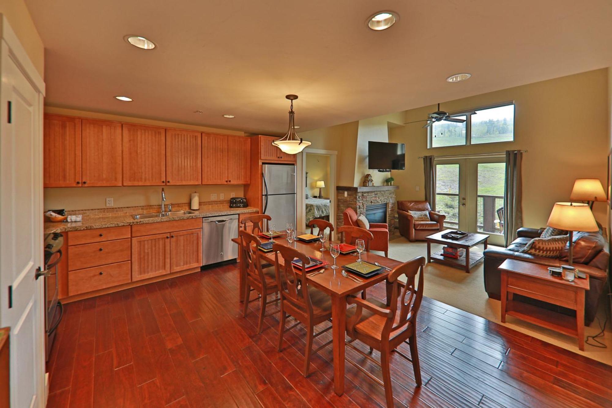 Basecamp Villa Granby Room photo